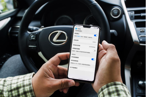 CarPlay支持的最新應(yīng)用程序，智能出行的無限可能